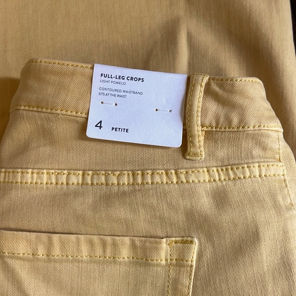 J.Jill Yellow Denim Jeans ** please see sizing. These run LARGE. 30 in waist. - Picture 2 of 9